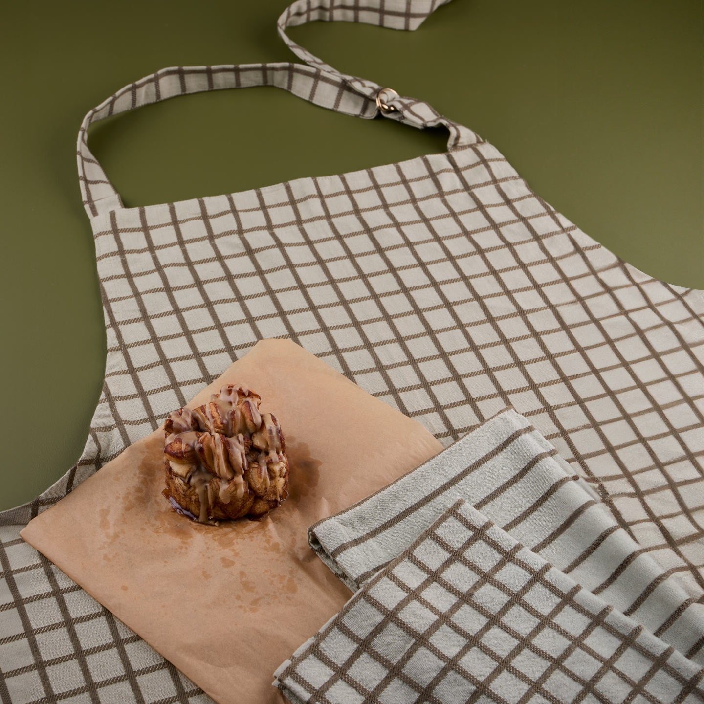 Essential Apron and Towel Bundle - Sage/Olive